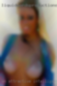 An attractive intelligent sexy women 1st in Coram....