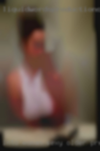 Into woman sexy older preferably hairy guys in Greenfield Ohio.