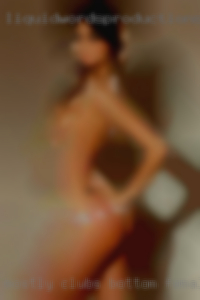 Mostly clubs bottom Female curious.