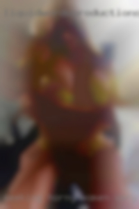 Seeking horny women very discreet fun from Laurens.