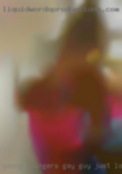 Young swingers gay guy just looking for some fun from Newbern NC!